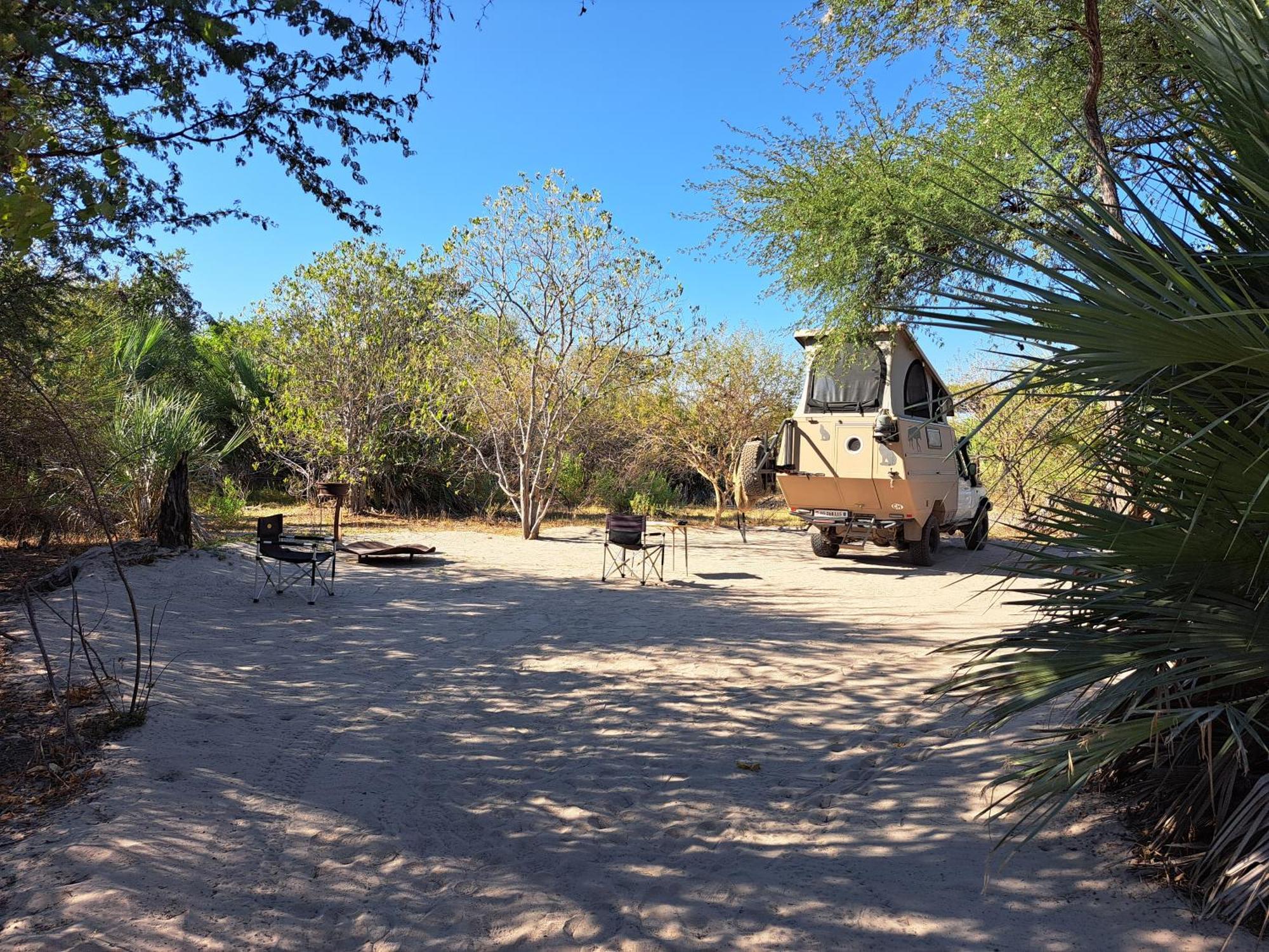 Semowi Lodge And Campsites Mirapene Zimmer foto