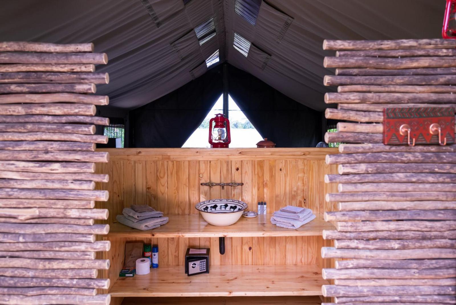Semowi Lodge And Campsites Mirapene Zimmer foto